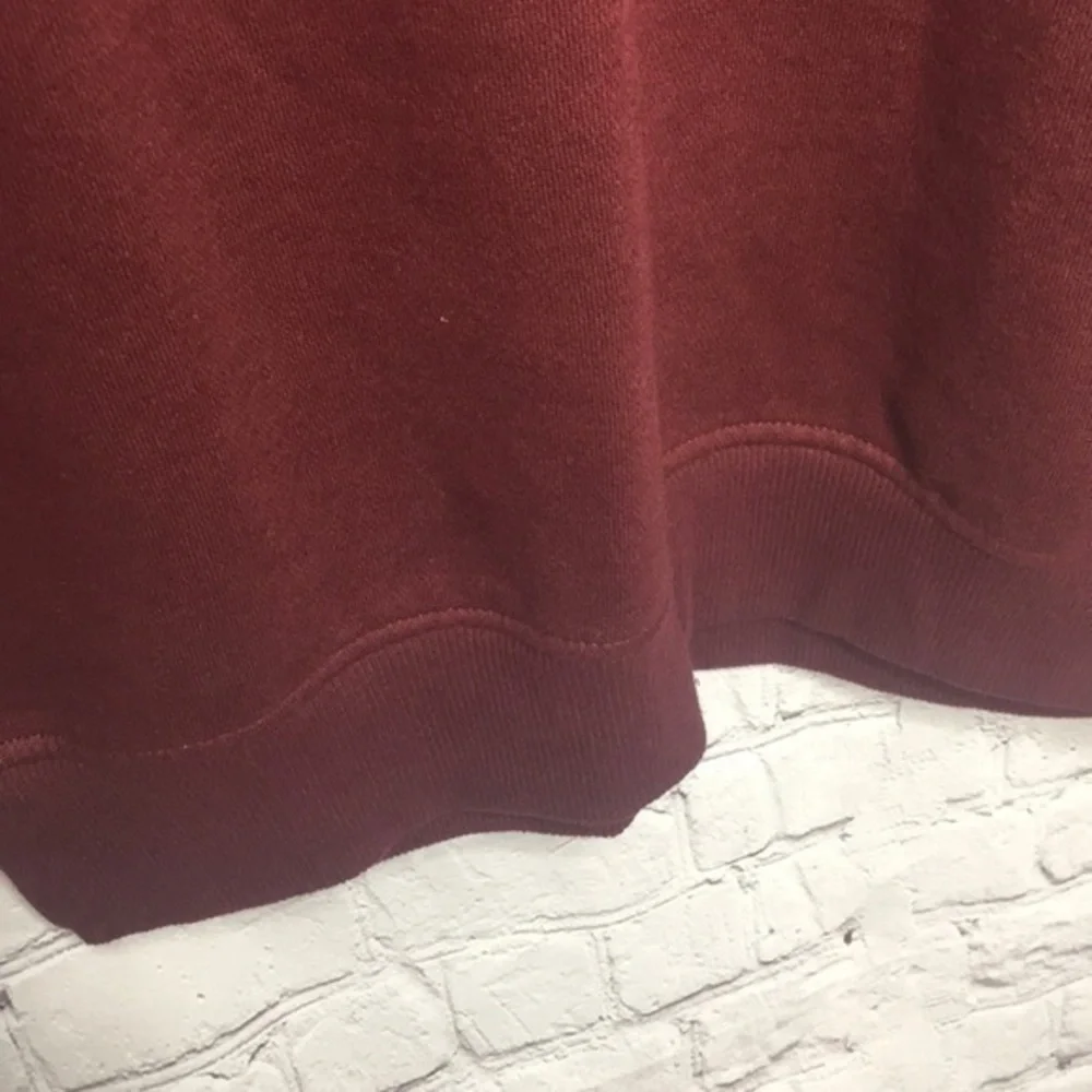 IZOD fleece colorblock crewneck pullover shirt